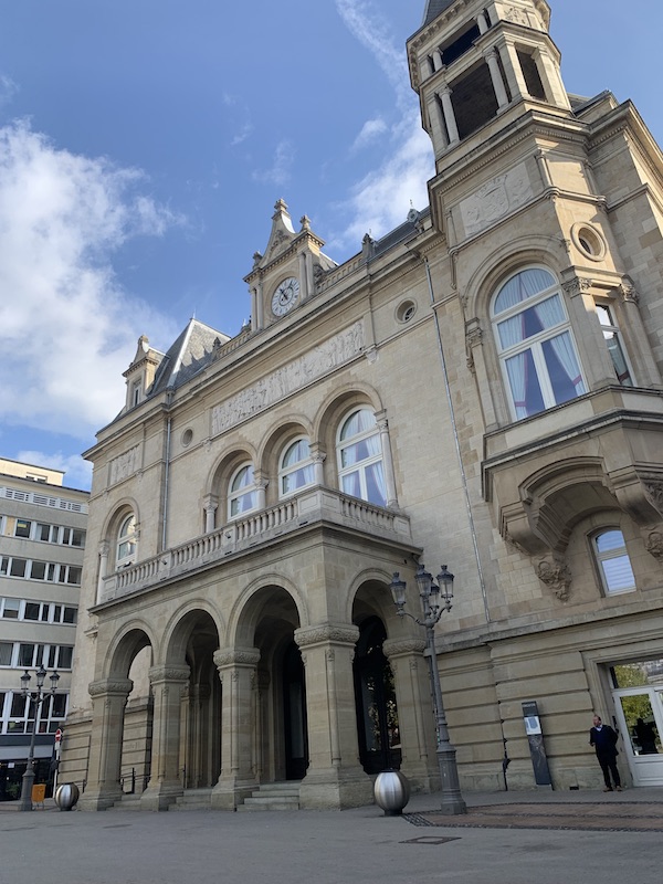 Plaza de Armas Luxemburgo. que ver en Luxemburgo.