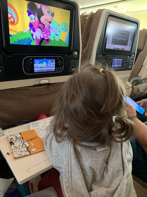 Entretenimiento Etihad. Cómo es volar con niños en Etihad Airways.