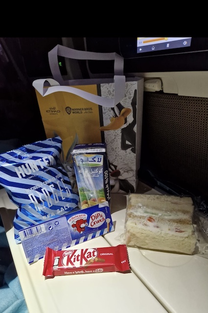 Snack infantil Abu Dhabi/Madrid con Etihad.