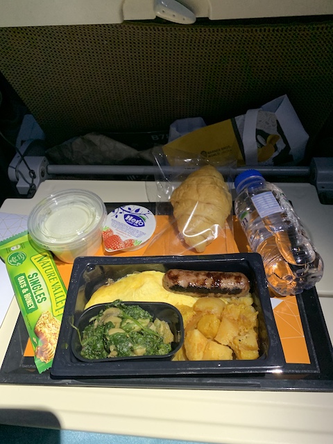 Desayuno Etihad Abu Dhabi/Madrid.