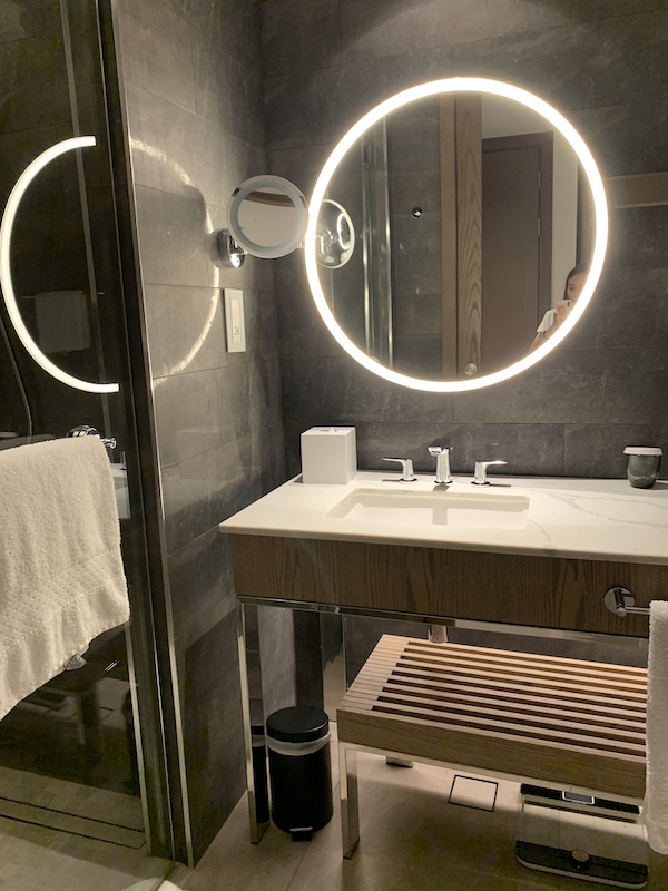 Hilton Yas Island Abu Dhabi. Preparativos y ruta para viajar a Abu Dhabi y Dubai con niños.