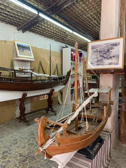 Taller de artesanos en Heritage Village. 25 cosas imprescindibles que hacer en Abu Dhabi.