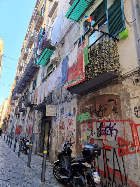 Calle de nápoles. 25 curiosidades.