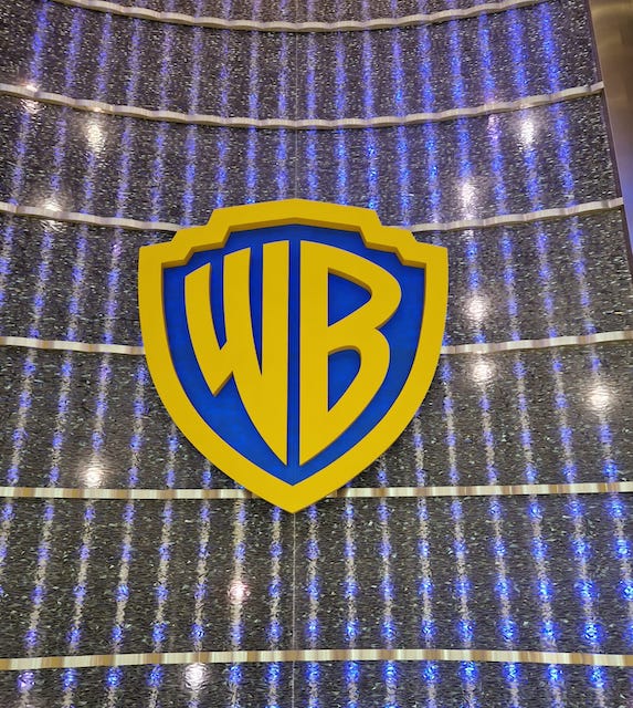 Símbolo Warner Bros Abu Dhabi.