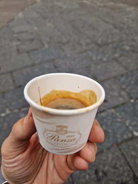 Vaso de café en Amalfi.