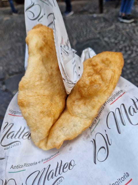 Di Mateo. Dónde comer las mejores pizzas de Nápoles.