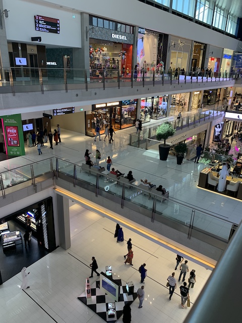 Dubai Mall.