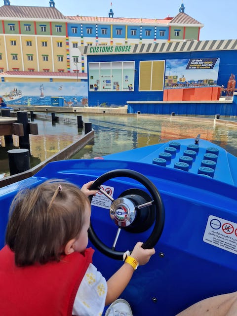 LEGO CITY. Cómo es visitar Legoland Dubai.
