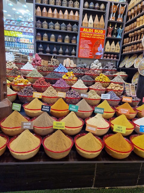 Zoco de las especias. Qué ver en la zona antigua de Dubai.