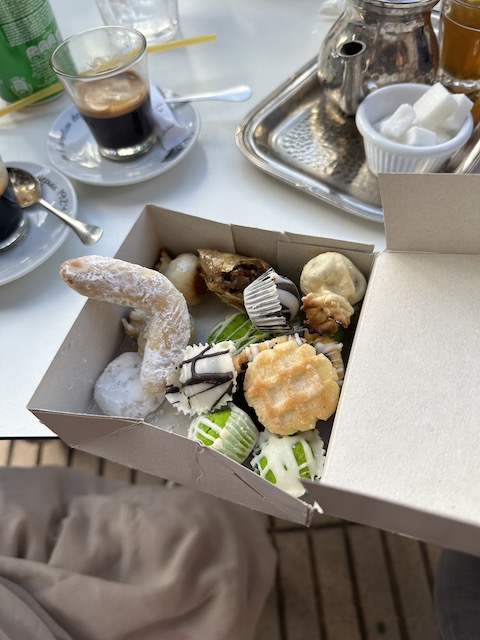 Caja de dulces marroquís.