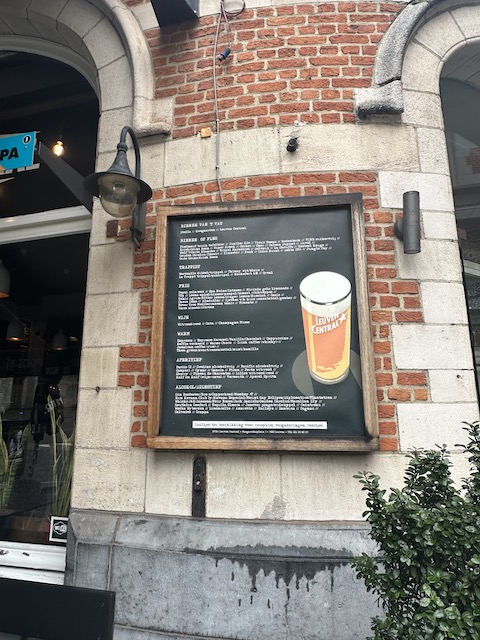 Cervecería en Leuven. Qué ver en Lovaina.