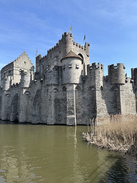 Castillo de los Condes de Flandes. Qué ver en Gante en 1 día.