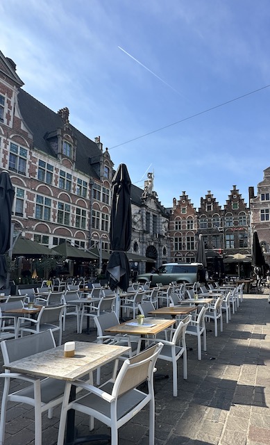 Plaza Sint Veerleplein. Qué ver en Gante en 1 día.