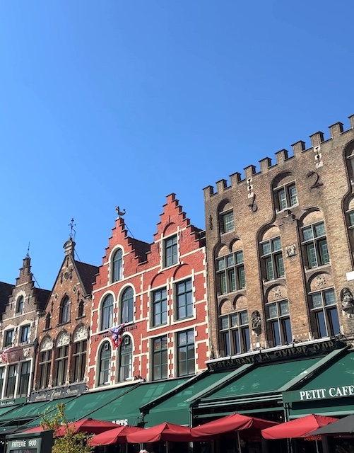 Plaza del mercado. Imprescindibles qué ver en Brujas.