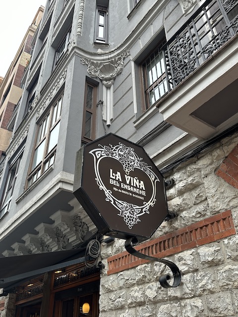 Viña del Ensanche. Los mejores pintxos de Bilbao.