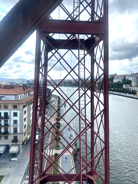 Subida puente de Vizcaya.