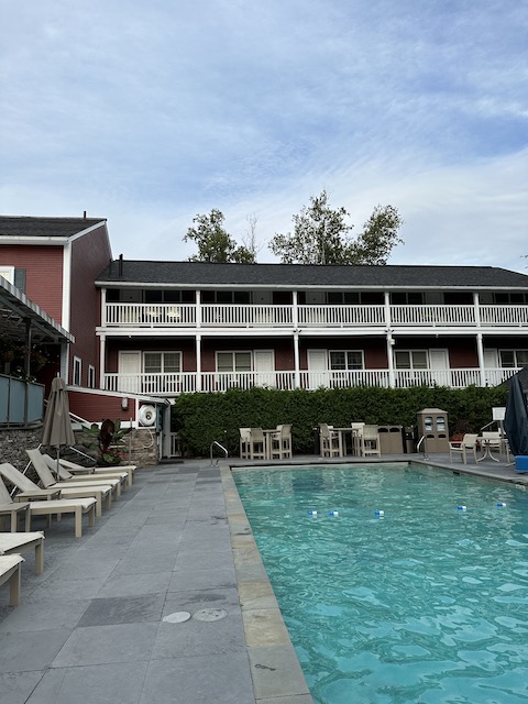 Piscina hotel Green Mountain Inn Stowe Vermont.