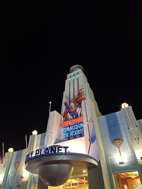 superan Parque Warner