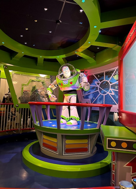 Buzz lightyear Laser Blast Paris.