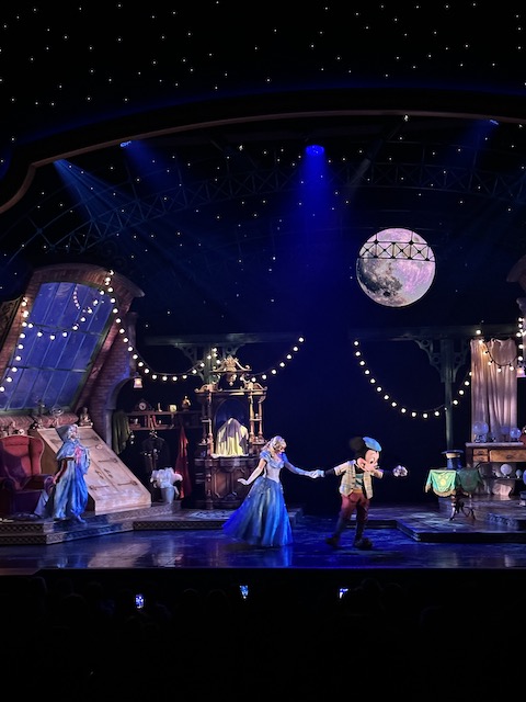 show mickey y el mago, Walt's Disney Studios Paris.
