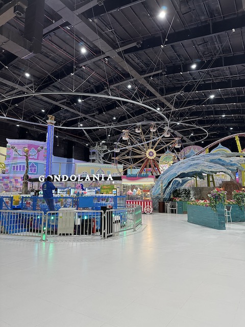 Gondolandia, Doha con niños.