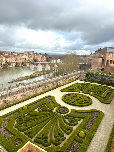 qué ver en Albi puente viejo.