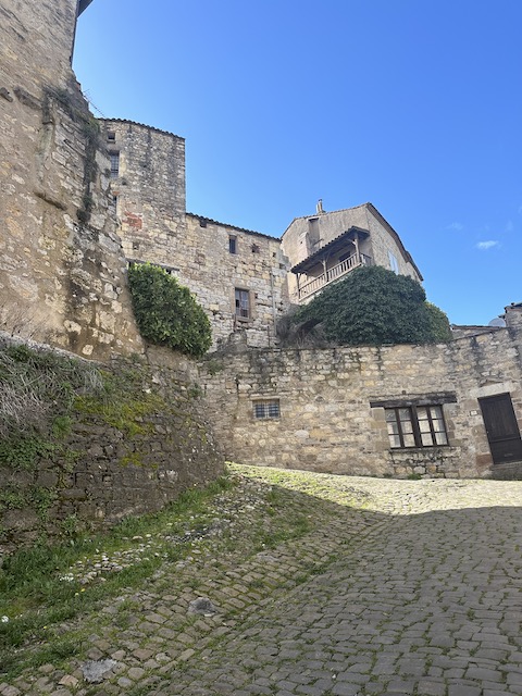 que ver en Cordes sur Ciel, la joya medieval de Francia.