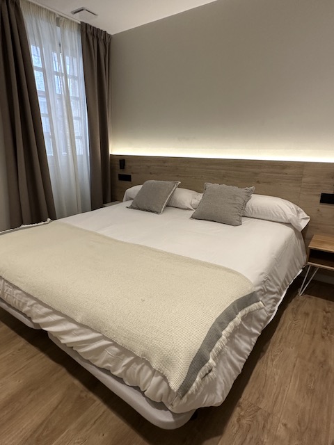 Hotel Albatros Pontedeume. Camino Inglés.