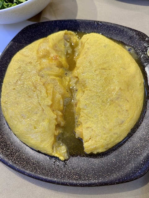 Tortilla de Betanzos. Comida típica de Galicia.