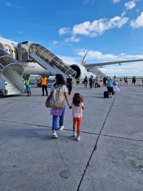 Viajar en Emirates con niños