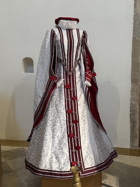 exposición de Trajes Pastrana