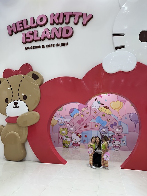 isla de jeju con niños. Hello Kitty Island