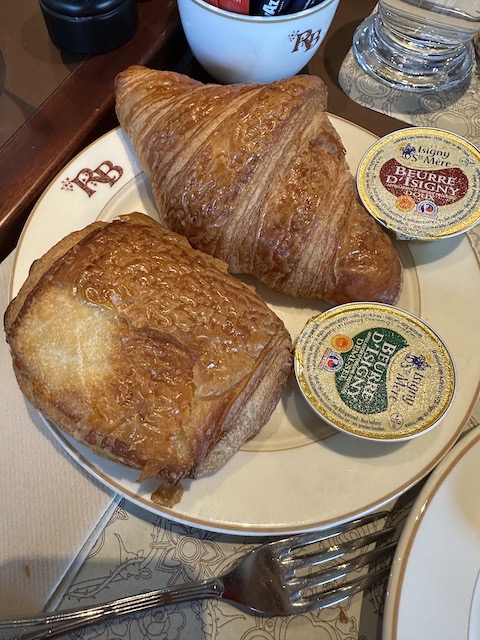 desayuno hotel disneyland paris
