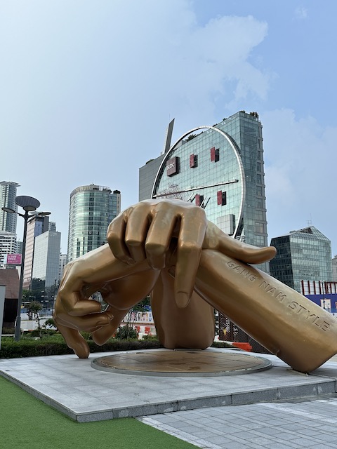 estatua gangnam, imprescindibles en Seúl