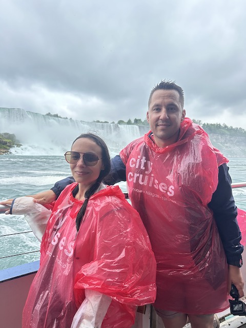 barco cataratas del Niágara, Canadá