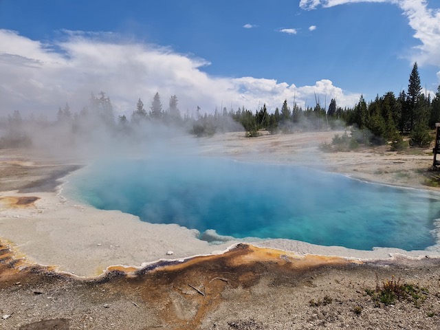 west thumb yellowstone