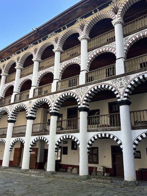 monasterio de rila bulgaria