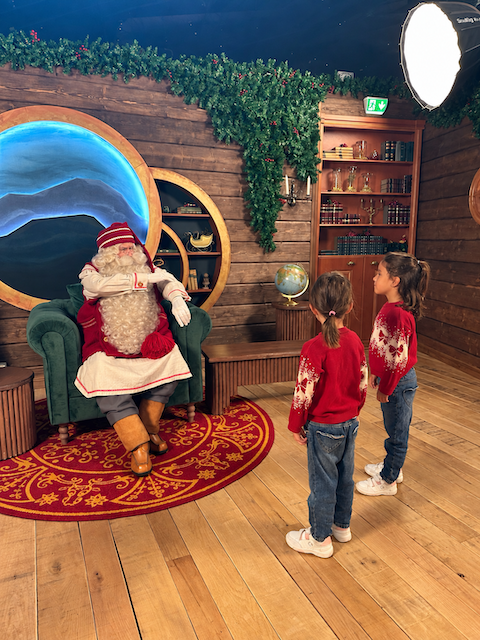 encuentro con papa noel en santa claur holiday village