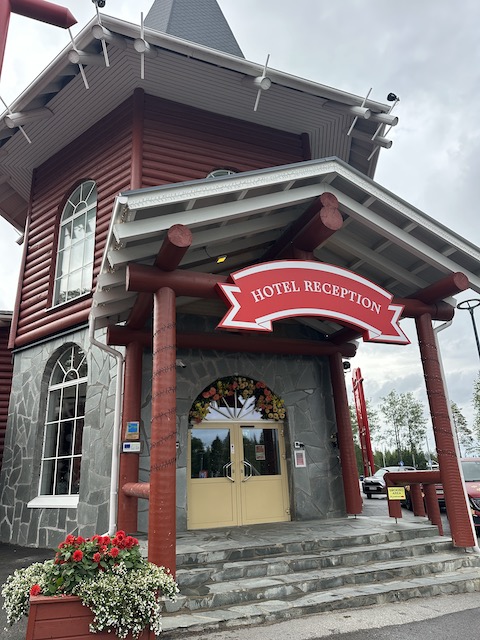 santa claus holiday village rovanievi